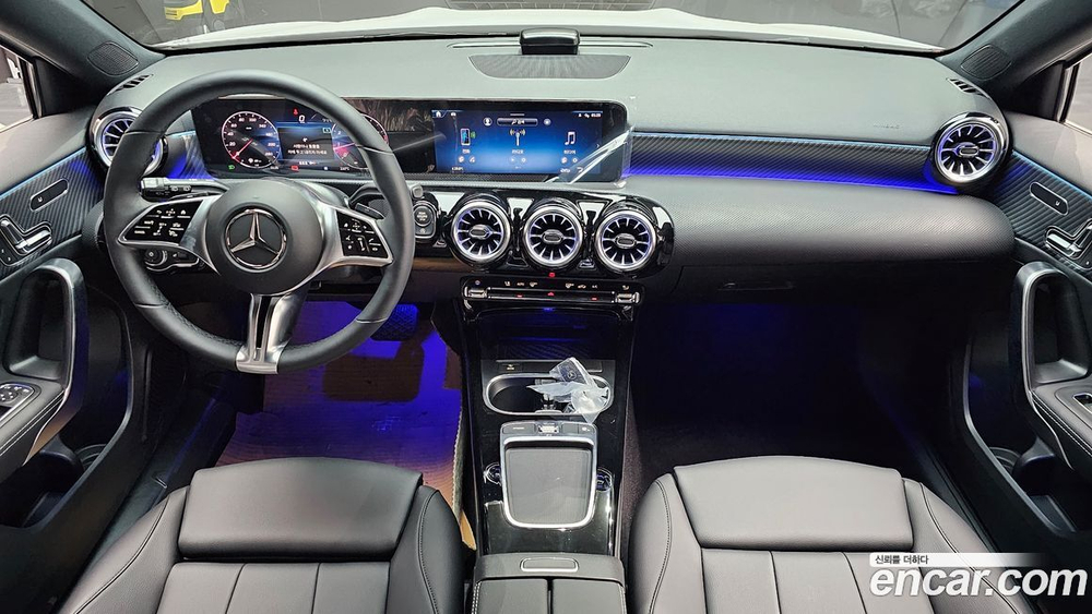 Mercedes-Benz A-Class W177 A220 Hatchback (04.2024)