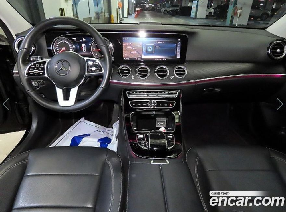 Mercedes-Benz E-Class W213 E220d Avangarde (08.2019)