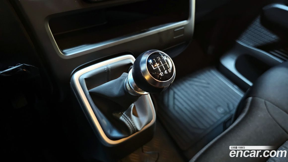 Hyundai Staria Tourer 11-и местный (05.2023)