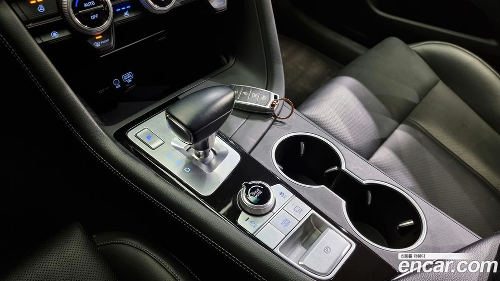 Genesis G70 2.0T AWD (06.2020)