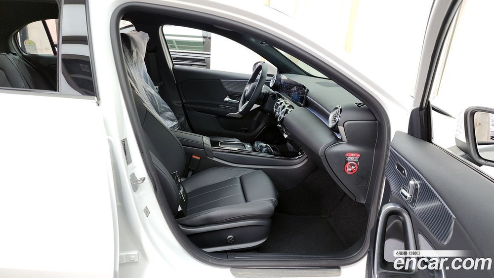 Mercedes-Benz A-Class W177 A220 Hatchback (04.2024)