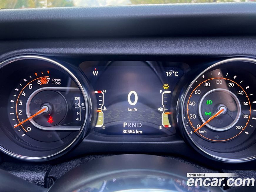 Jeep Wrangler (JL) 2.0 Overland Power Top 4 даери (03.2021)