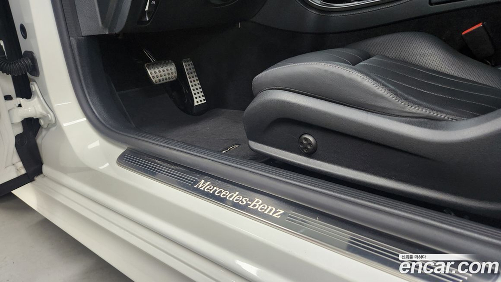 Mercedes-Benz E-Class W213 E300d 4MATIC Coupe (07.2022)