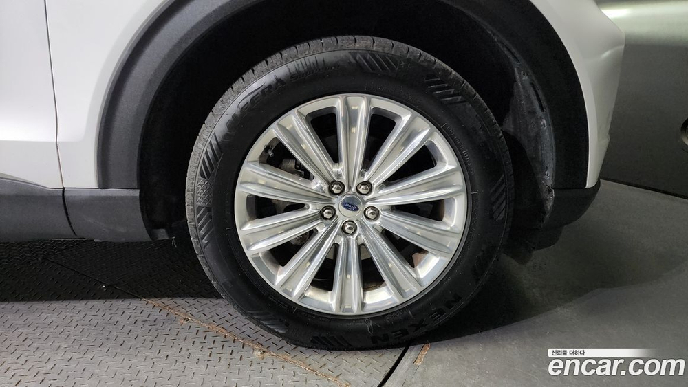 Ford Explorer 6 Generation 2.3 Limited 4WD (11.2021)