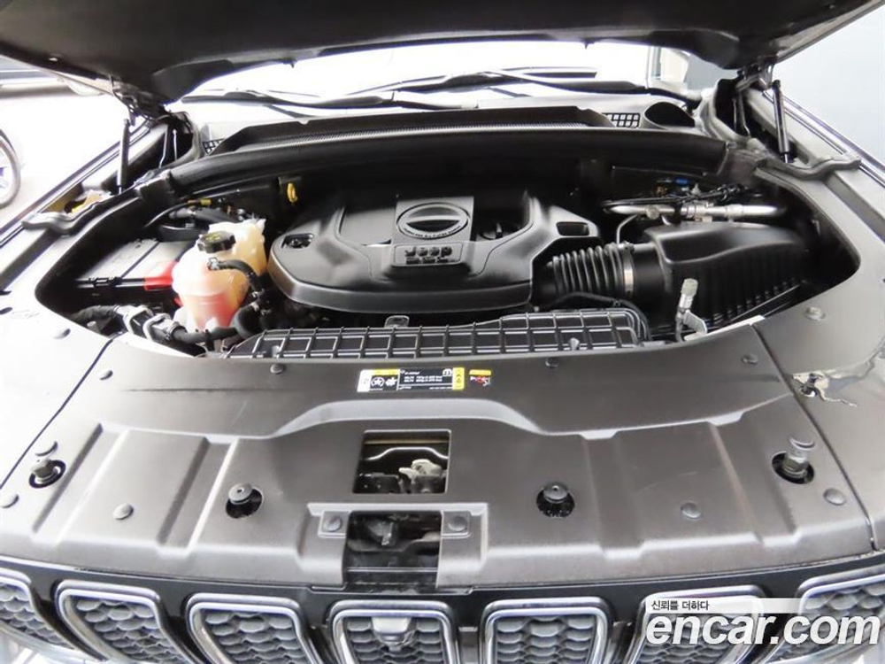 Jeep Grand Cherokee (WL) L 3.6 Overland (09.2022)