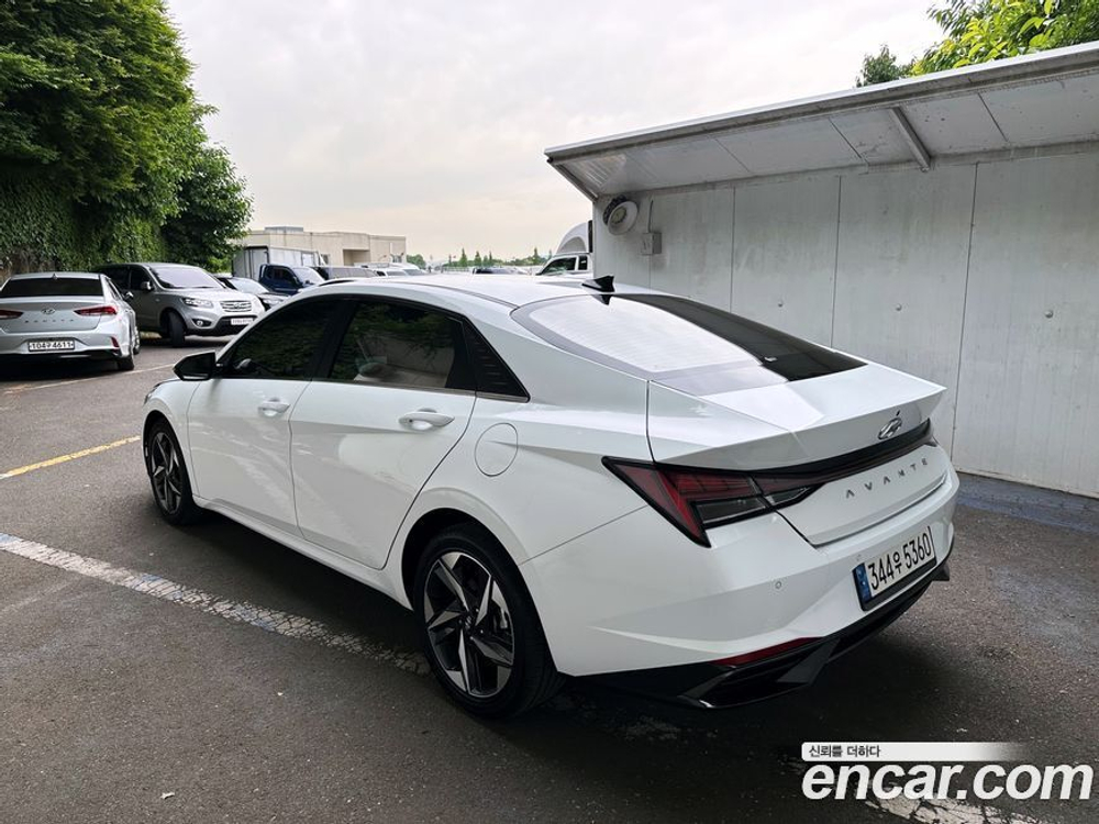 Hyundai Avante (CN7) 1.6 (01.2022)