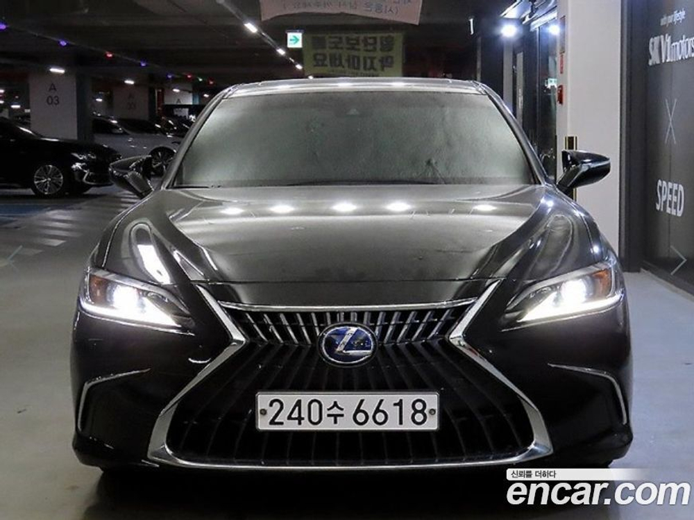 Lexus ES300h 7 Generation Luxury Plus (09.2023)