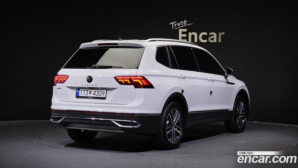 Volkswagen Tiguan Allspace 2.0 TSI Prestige (05.2023)