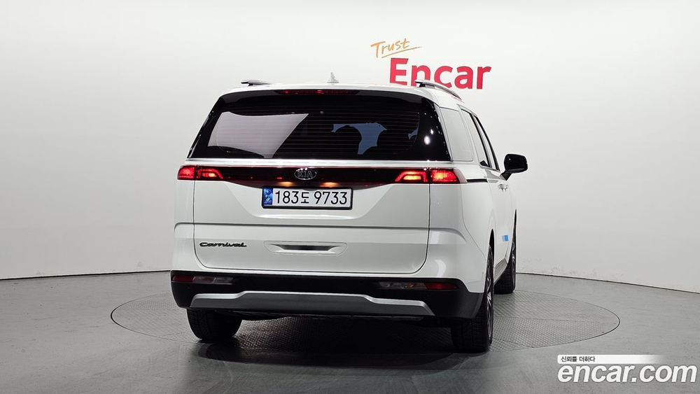 Kia Carnival (Sedona) 4 Generation 9-и местный Prestige (11.2020)