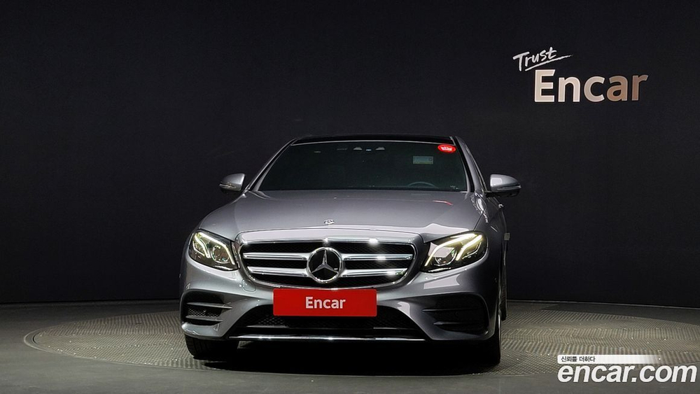 Mercedes-Benz E-Class W213 E350 4MATIC AMG Line (09.2019)
