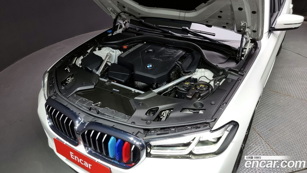 BMW 5 Series (G30) 530i M Sports (12.2021)