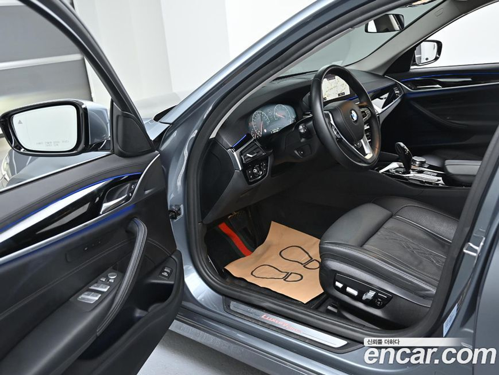 BMW 5 Series (G30) 530i Luxury Plus (08.2019)