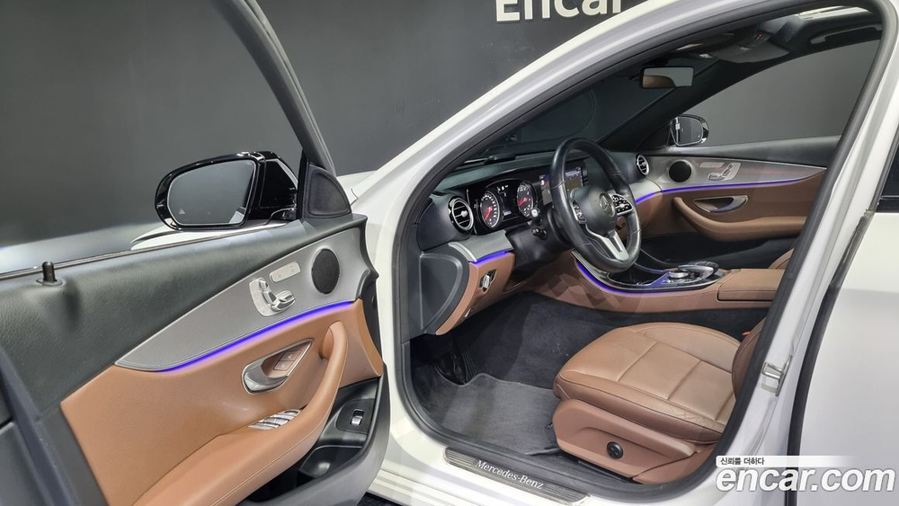 Mercedes-Benz E-Class W213 E250 Avangarde (05.2020)