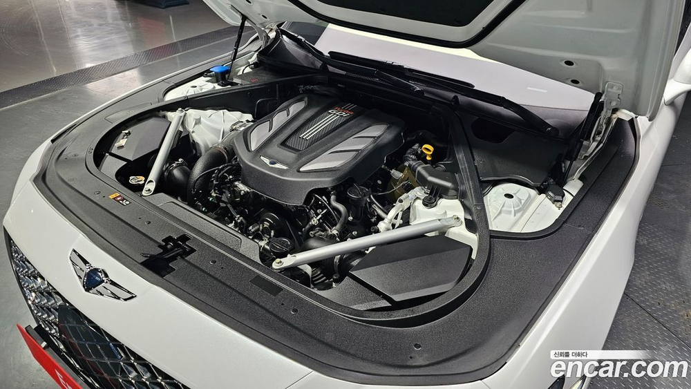 Genesis G90 3.3 T AWD (12.2019)