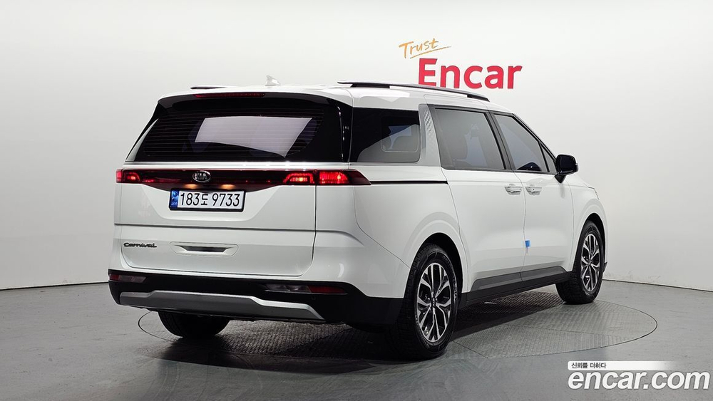 Kia Carnival (Sedona) 4 Generation 9-и местный Prestige (11.2020)