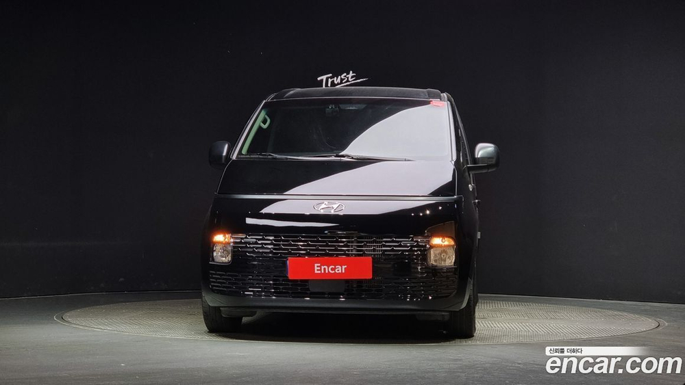 Hyundai Staria Tourer 11-и местный (01.2023)