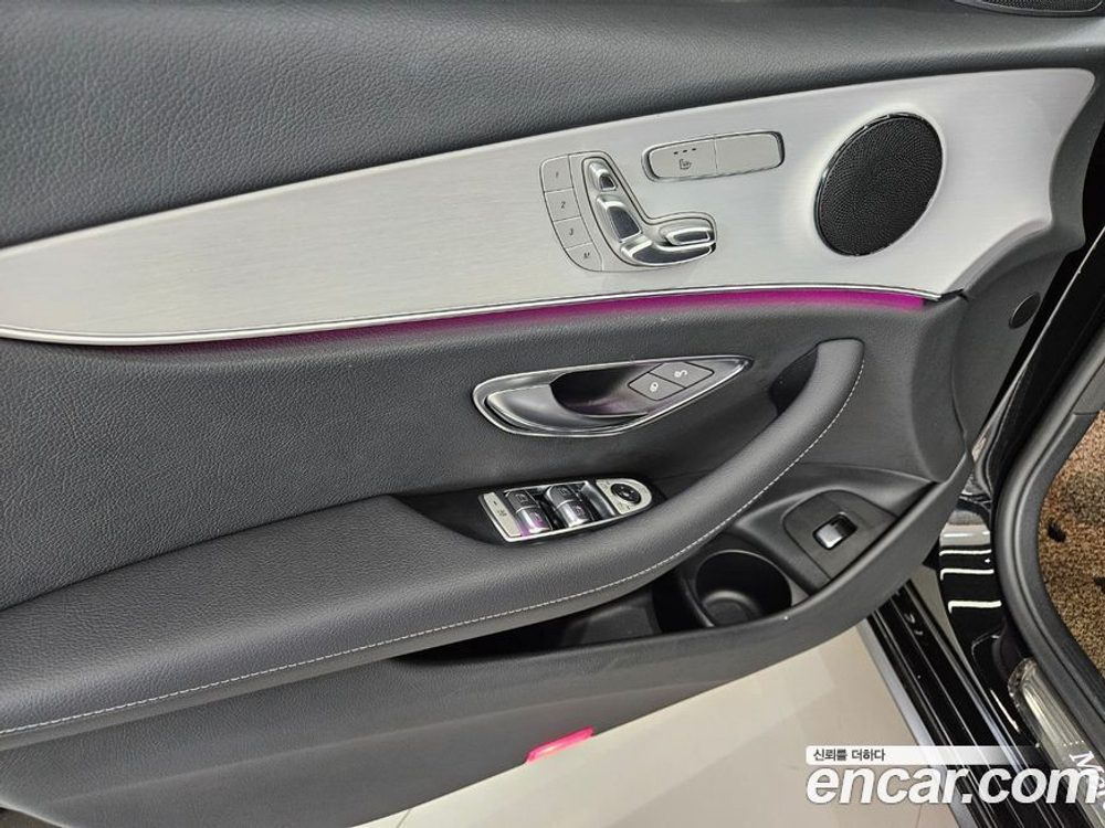 Mercedes-Benz E-Class W213 E250 Avangarde (01.2021)