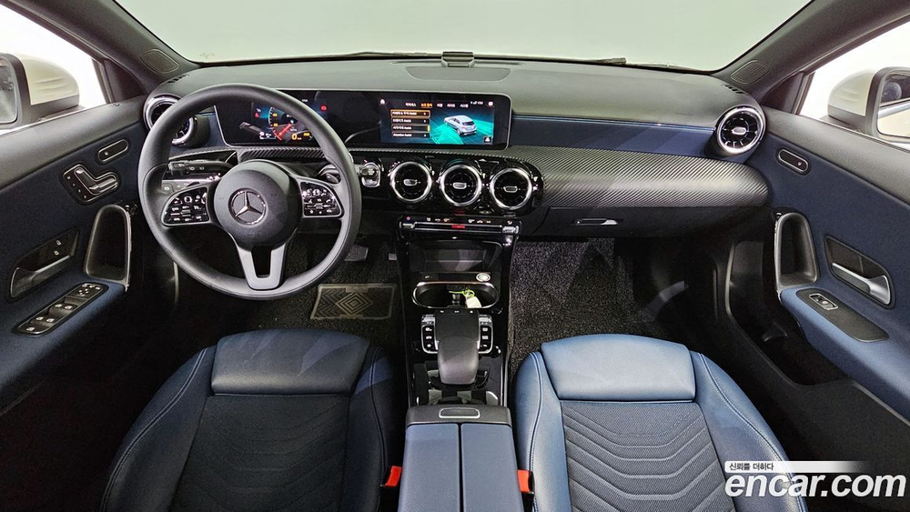 Mercedes-Benz A-Class W177 A220 Hatchback (09.2019)