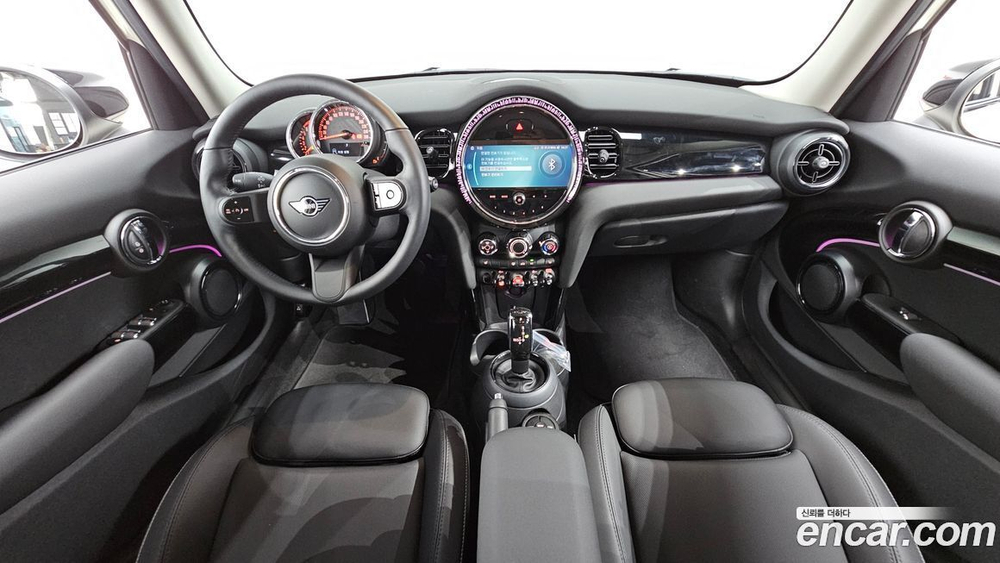 Mini Cooper 5 дверей Classic (06.2022)
