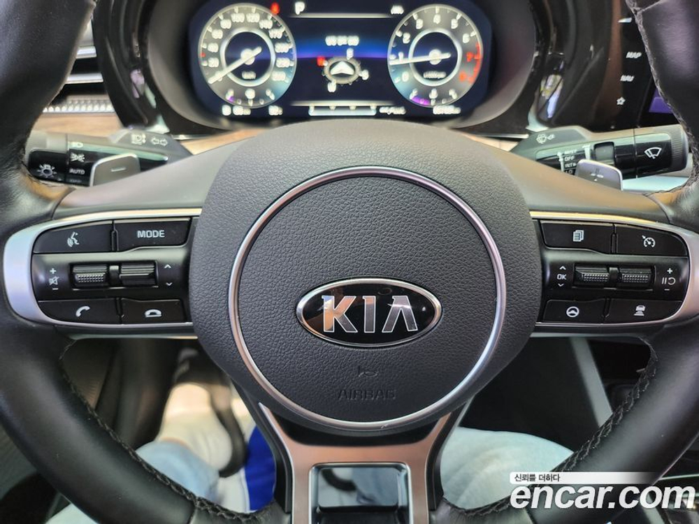 Kia K5 (Optima) 3 Generation 2.0 (05.2020)