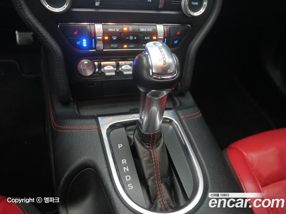 Ford Mustang Convertible (04.2021)