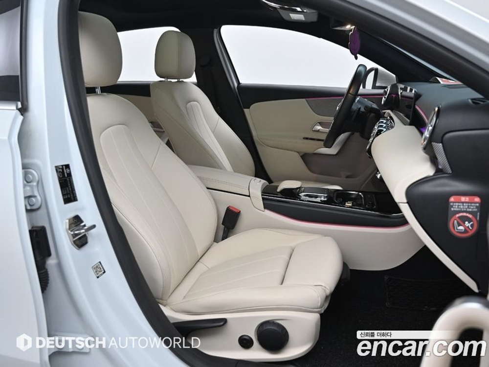 Mercedes-Benz A-Class W177 A250 4MATIC Sedan (06.2020)