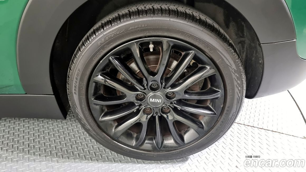 Mini Cooper Clubman High (04.2021)