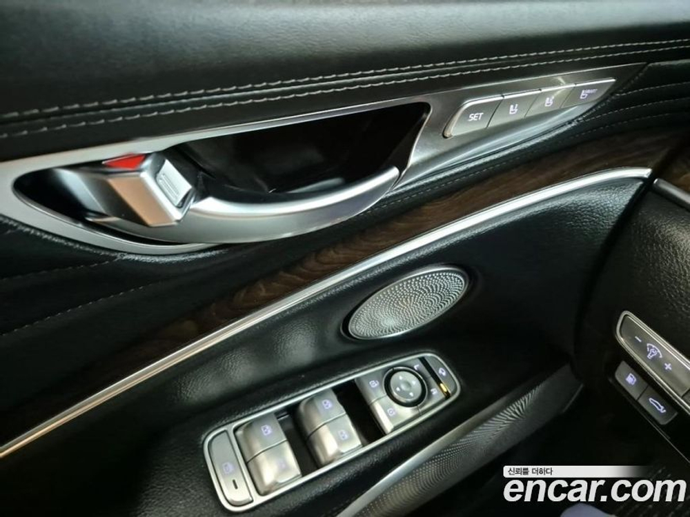 Kia The K9 (Quoris/K900) 3.8 GDI AWD (12.2020)