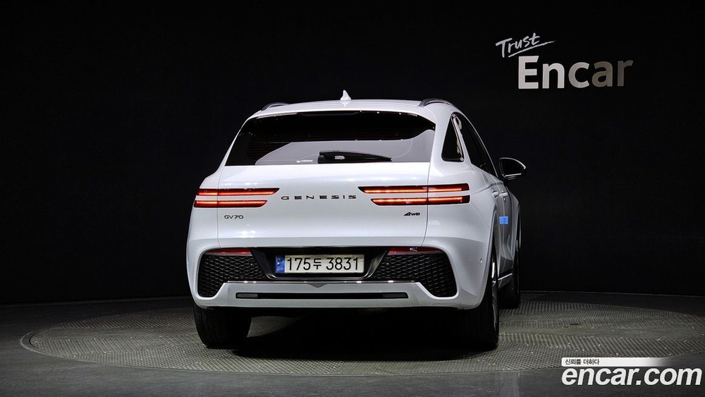 Genesis GV70 2.2 Дизель AWD (07.2022)