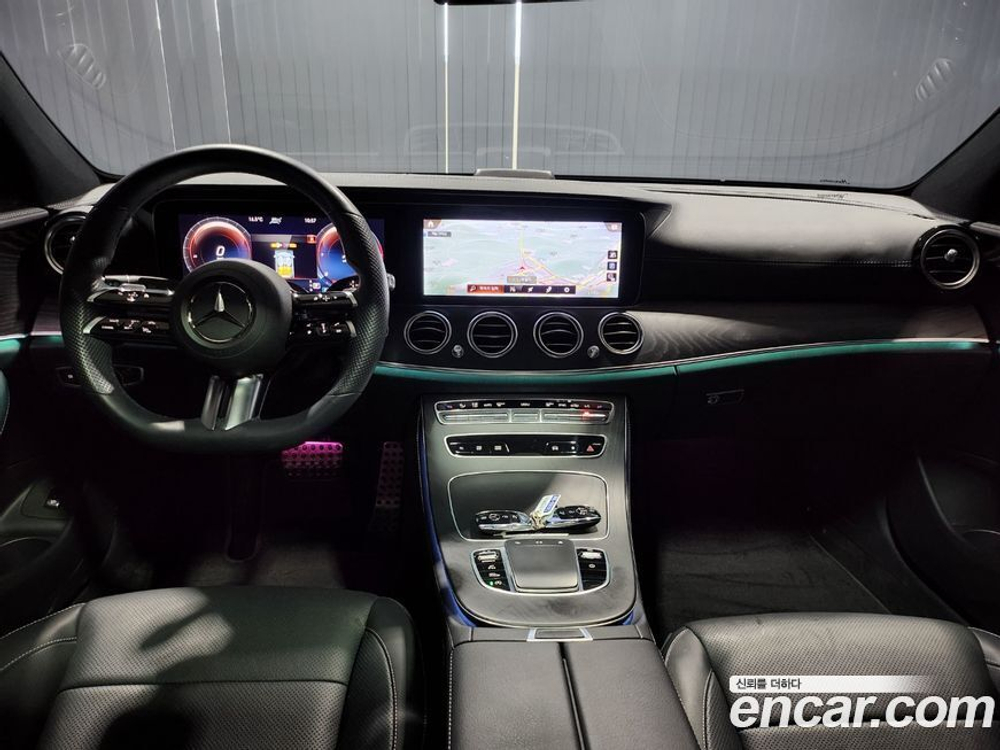 Mercedes-Benz E-Class W213 E220d 4MATIC AMG Line (08.2022)