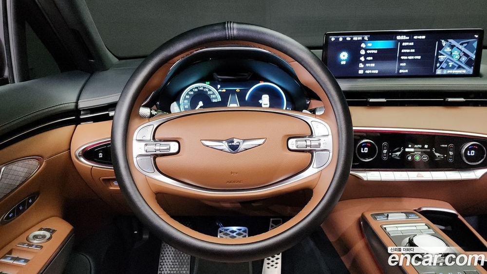 Genesis GV70 2.5T Бензин 2WD (05.2021)