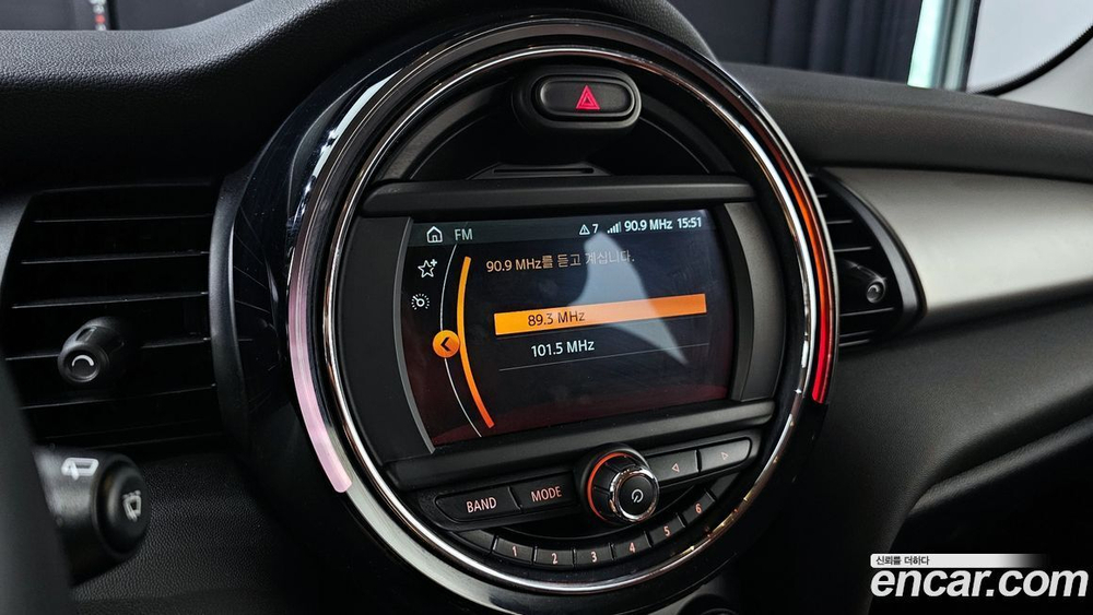 Mini Cooper 5 дверей Pure 버건디 Editions (09.2019)