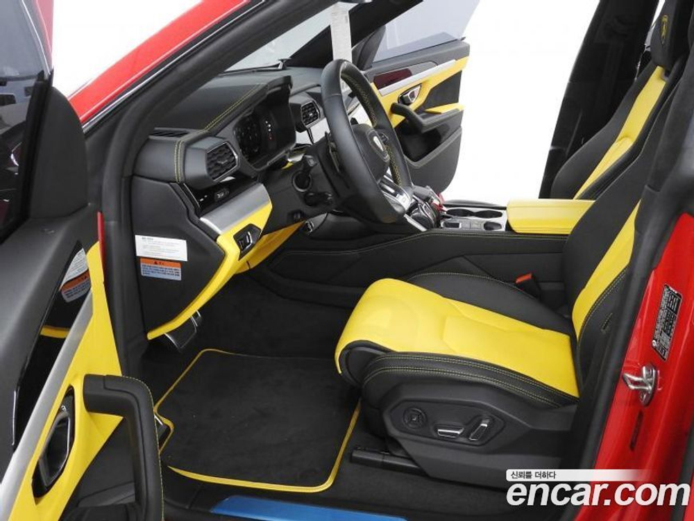 Lamborghini Urus 4.0 V8 (12.2021)