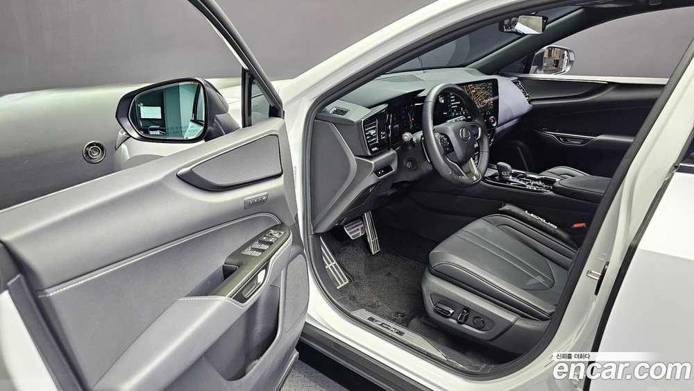 Lexus NX450h+ 2 Generation F-Sport (12.2023)