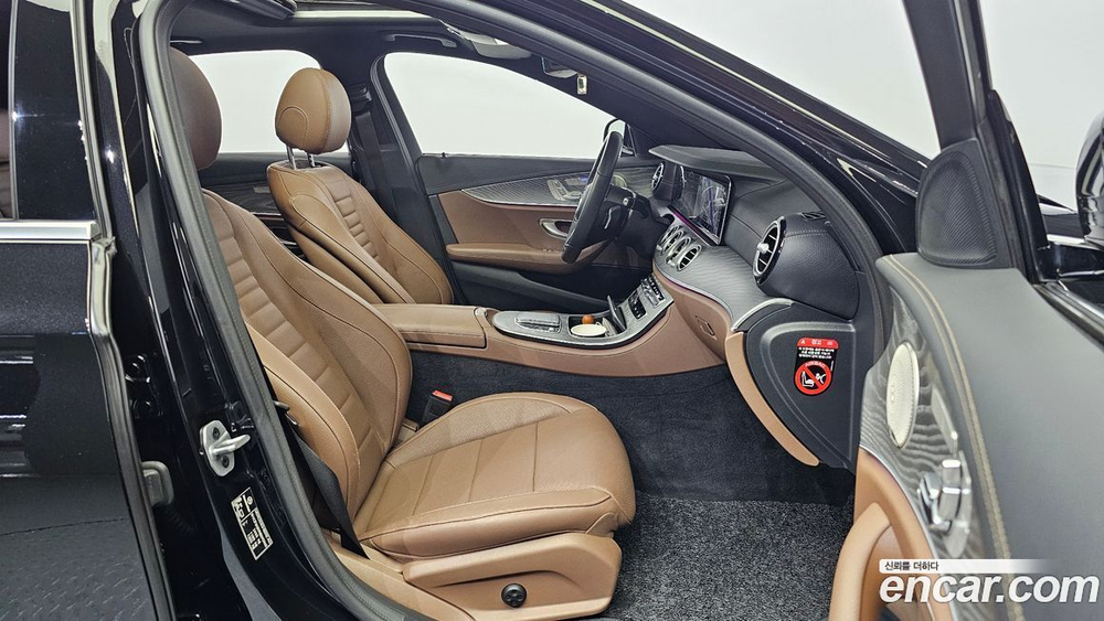 Mercedes-Benz E-Class W213 E350 4MATIC Avangarde (08.2022)