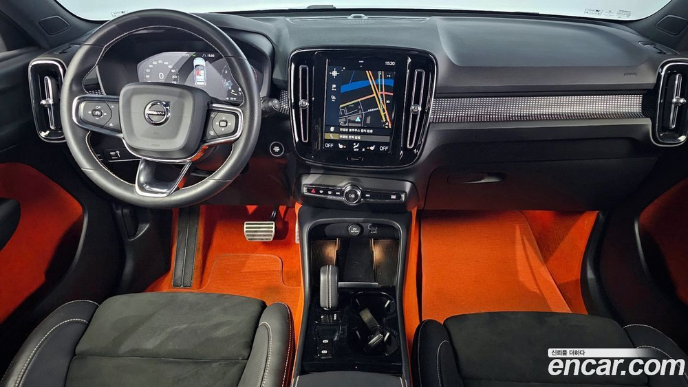 Volvo XC40 B4 R-Design (10.2020)