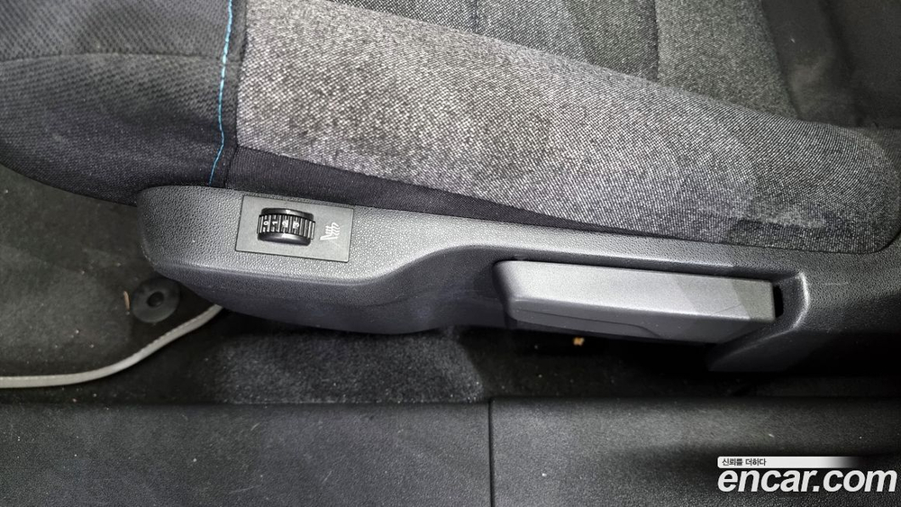 Citroen/DS C4 Cactus 1.5 BlueHDi 필 (10.2019)