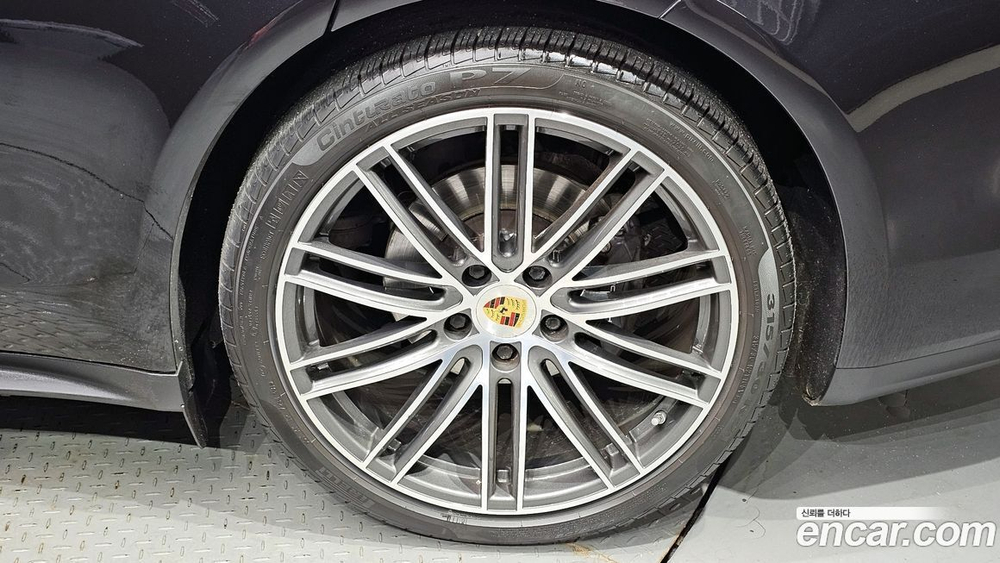 Porsche Panamera (971) 3.0 AWD (02.2020)