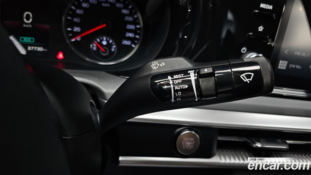 Kia K5 (Optima) Hybrid 3 Generation Prestige (04.2021)