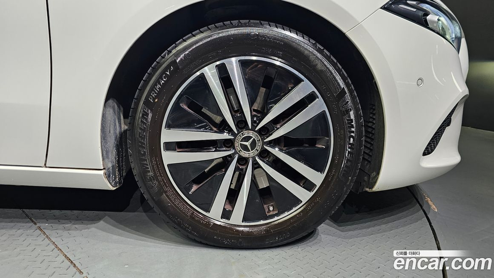 Mercedes-Benz A-Class W177 A220 Hatchback (07.2022)