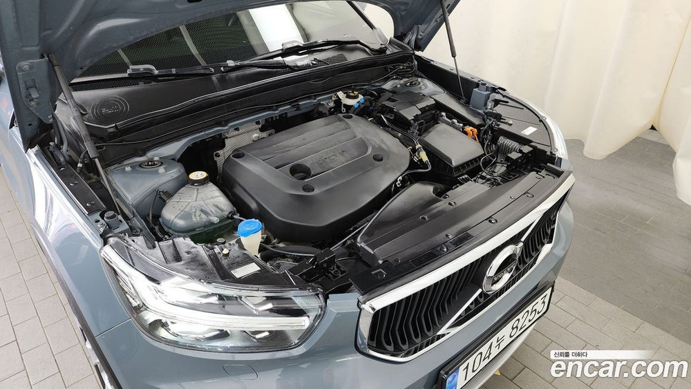 Volvo XC40 B4 Momentum (11.2020)