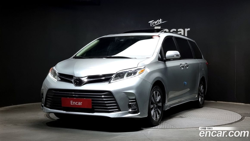 Toyota Sienna 3.5 AWD (12.2019)