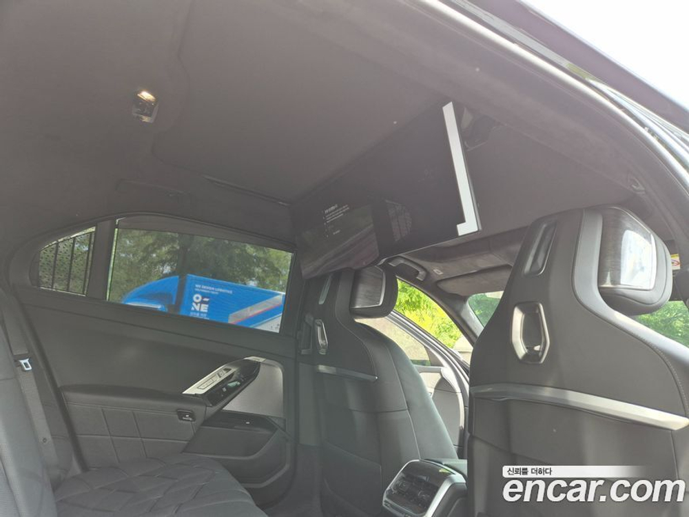 BMW 7 Series (G70) 740d xDrive M Sports (09.2023)