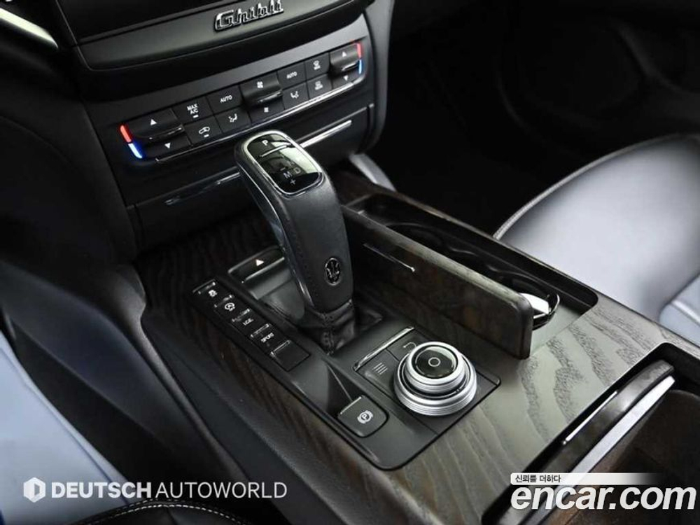 Maserati Ghibli 3.0 Дизель GranLusso (12.2020)