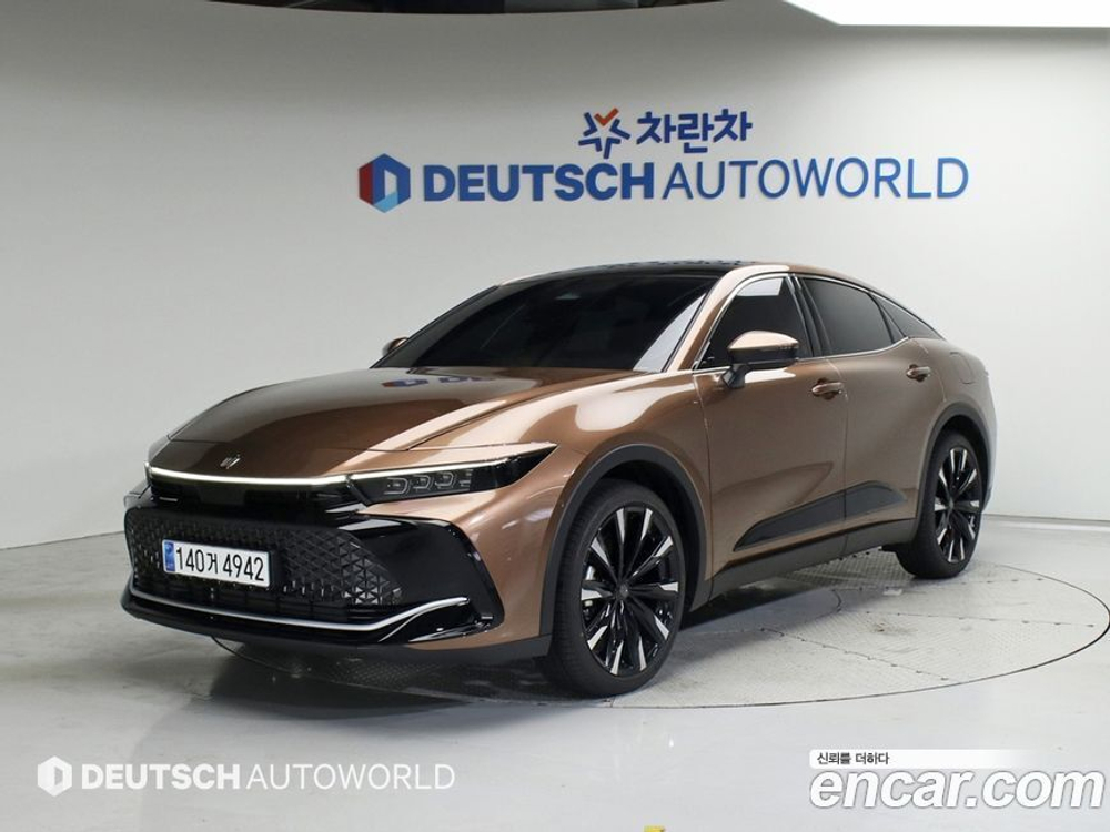 Toyota Crown Crossover 2.4 4WD Dual Boost Hybrid (07.2023)