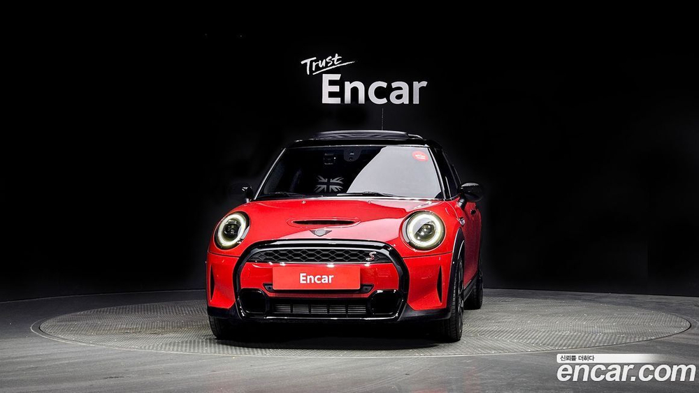 Mini Cooper S 5 дверей Classic (03.2022)