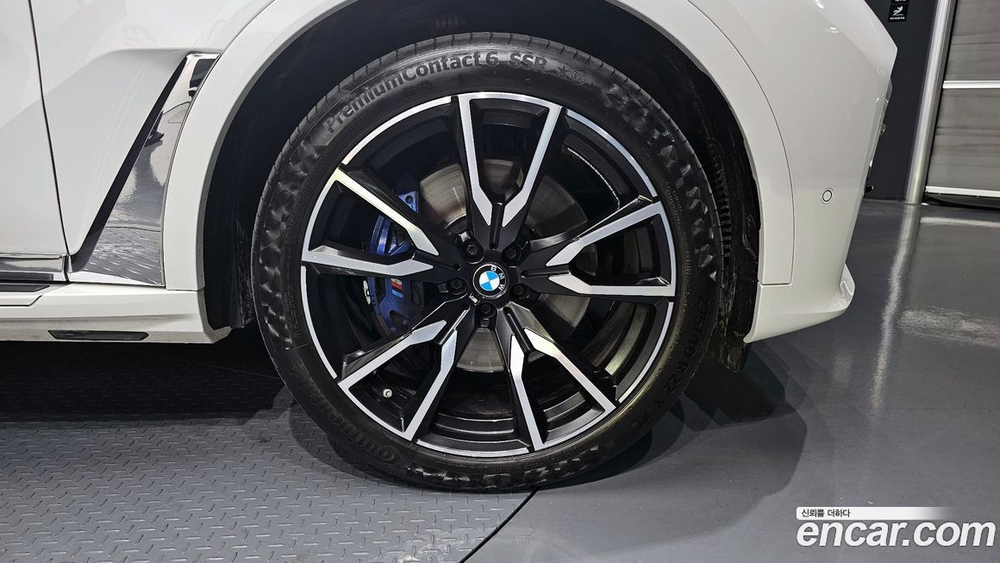 BMW X7 (G07) xDrive 40i M Sports 6-и местный (12.2021)