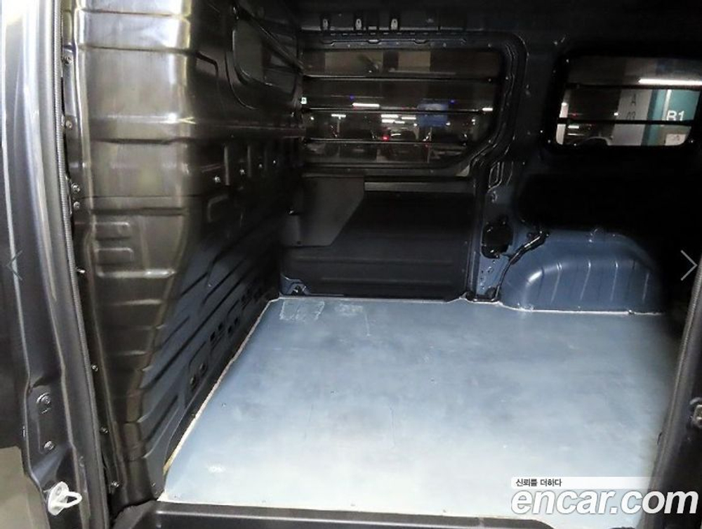 Hyundai Staria Cargo 3-х местный (09.2021)