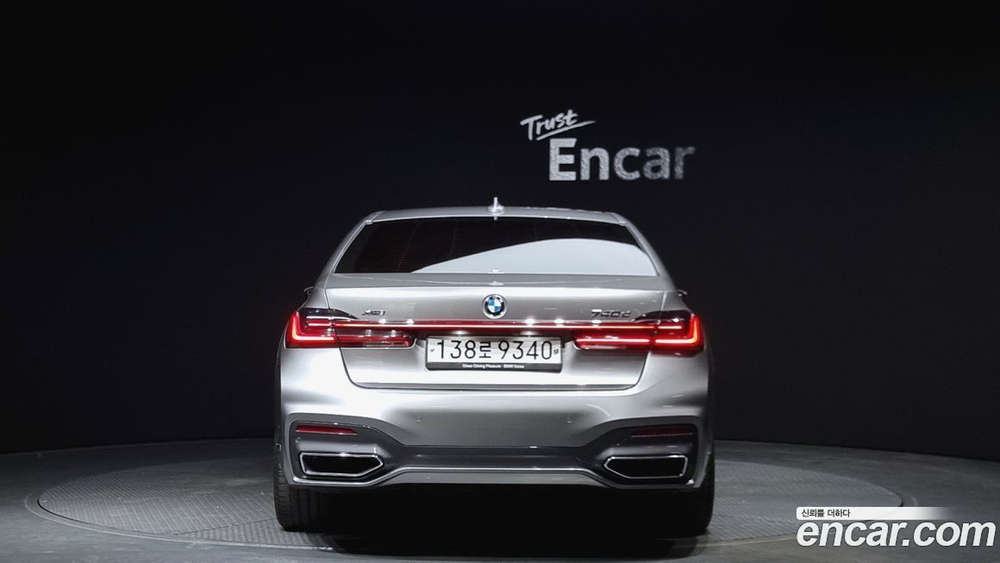 BMW 7 Series (G11) 740d xDrive M Sports (06.2020)