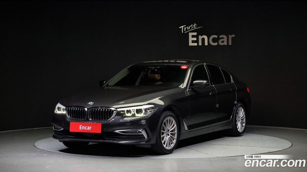 BMW 5 Series (G30) 520i Luxury (12.2019)